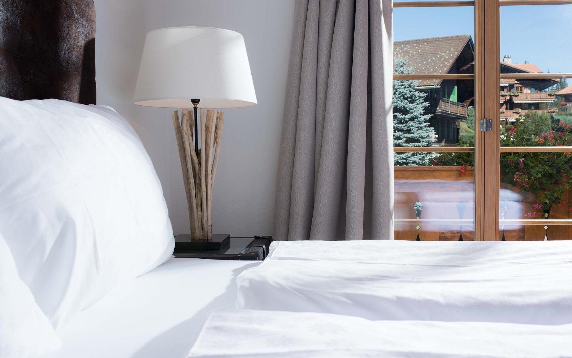 Hotel Des Alpes Superieur Гстаад Екстериор снимка
