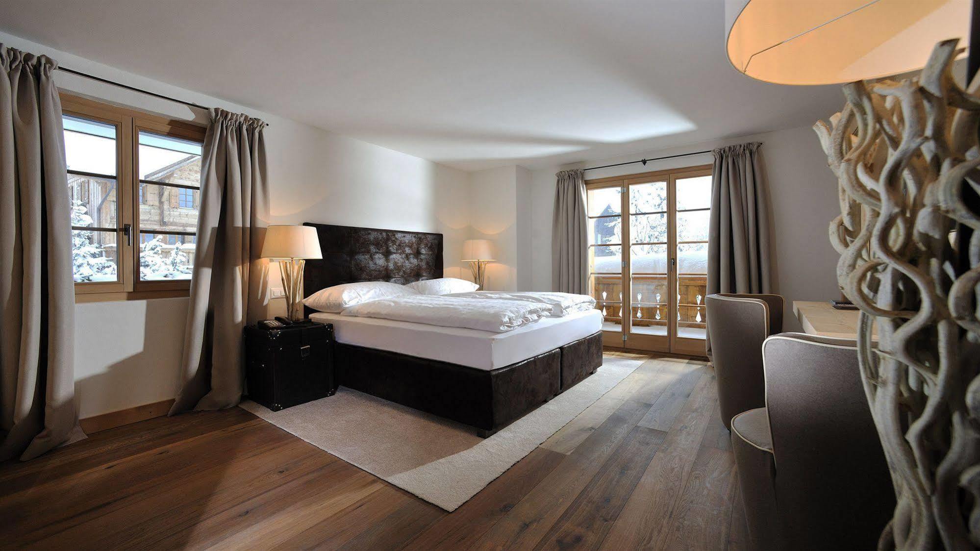 Hotel Des Alpes Superieur Гстаад Екстериор снимка